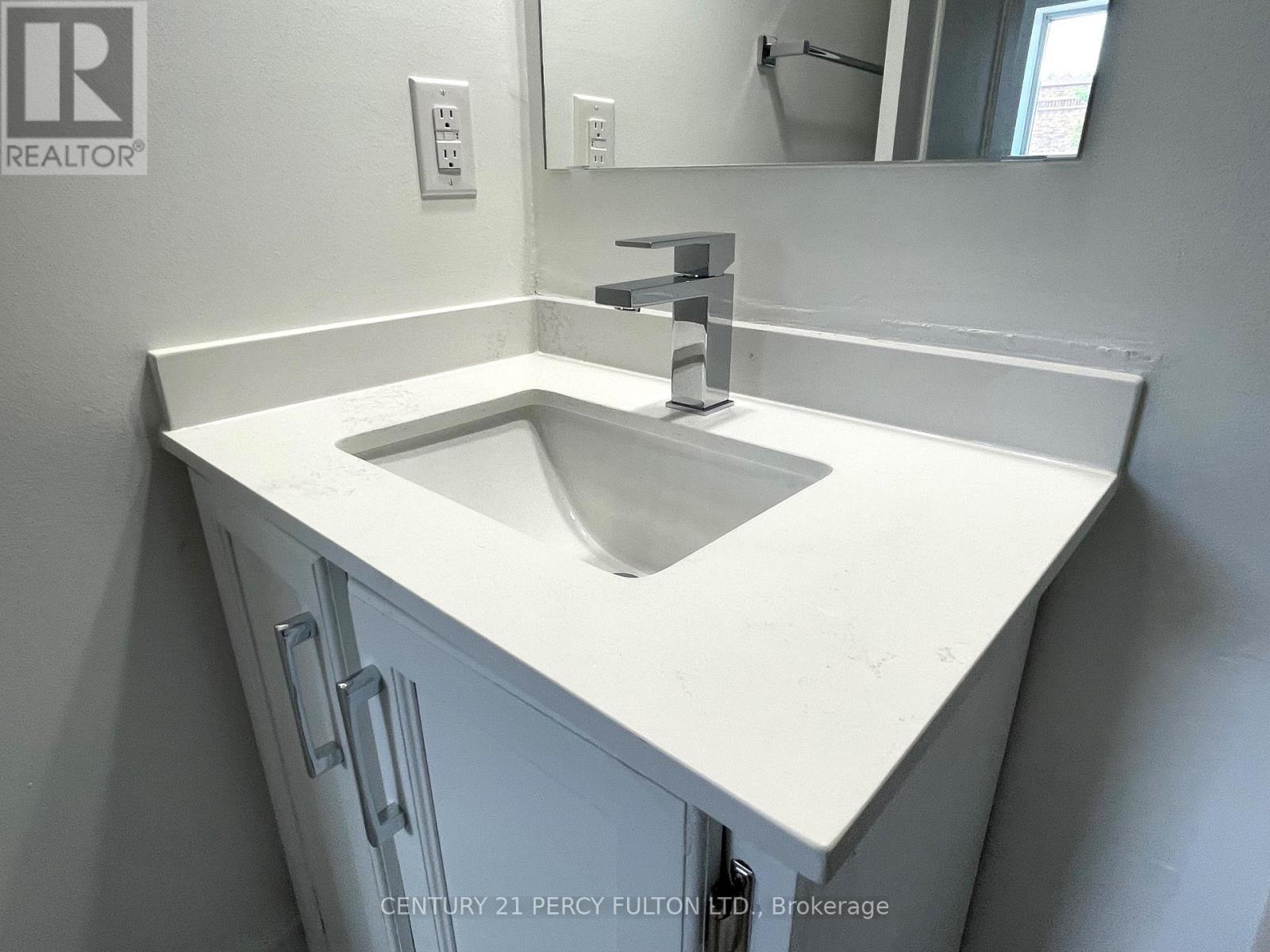 2 - 2373 Bloor Street W, Toronto, ON - Indoor