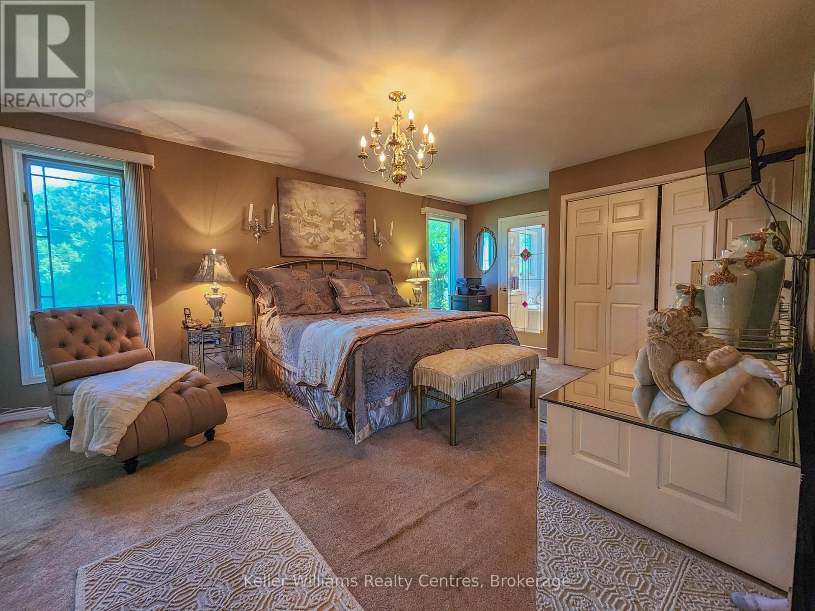 37 Reid'S Pt Rd, South Bruce Peninsula, ON - Indoor Photo Showing Bedroom