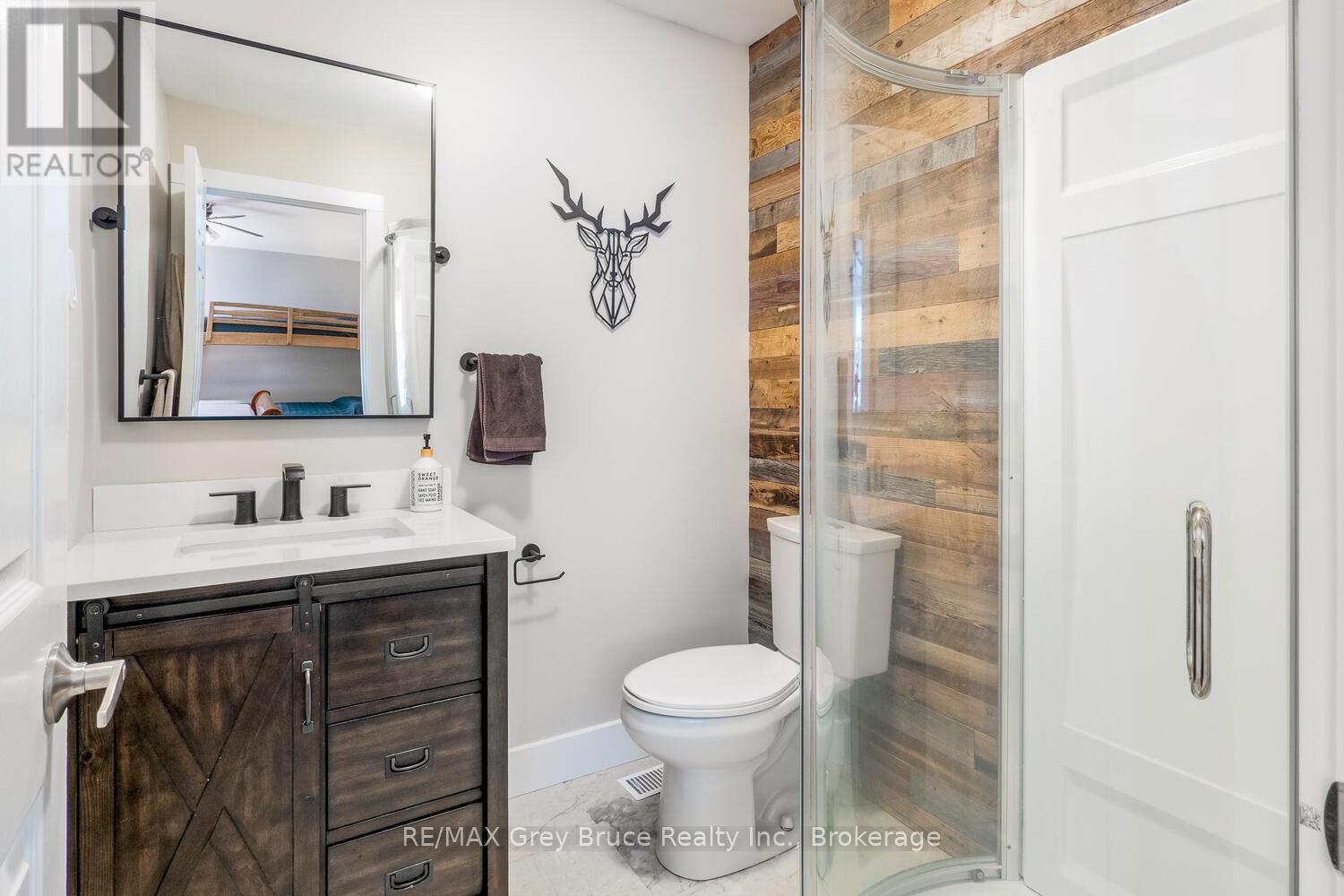 109 Widgeon Cove Road, Northern Bruce Peninsula, ON - Indoor Photo Showing Bathroom