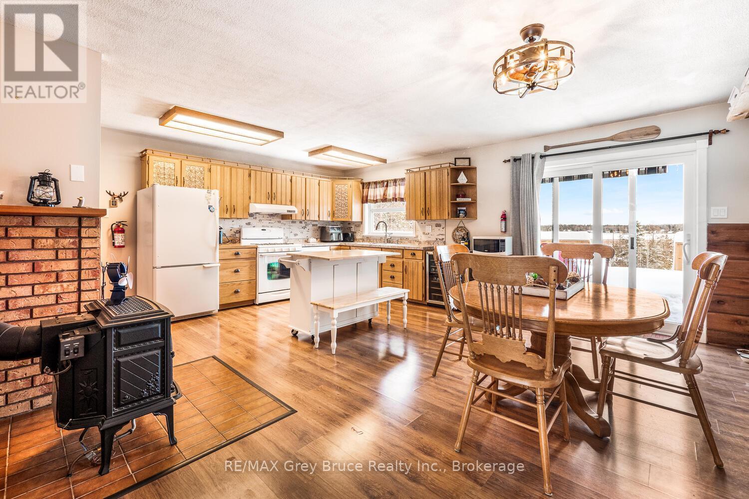 109 Widgeon Cove Road, Northern Bruce Peninsula, ON - Indoor Photo Showing Other Room