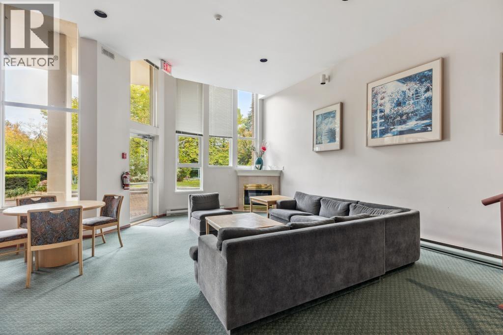 605 7108 Edmonds Street, Burnaby, BC - Indoor With Fireplace