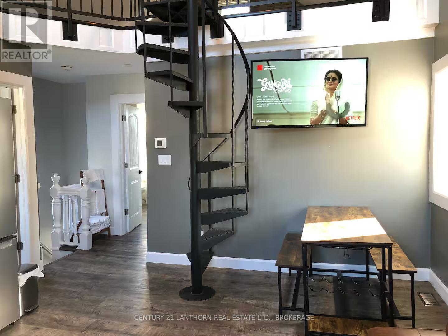 1 - 45 Chestnut Street, Kingston (East Of Sir John A. Blvd), ON - Indoor Photo Showing Other Room