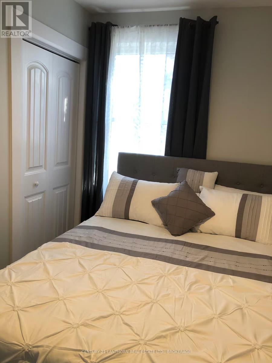 1 - 45 Chestnut Street, Kingston (East Of Sir John A. Blvd), ON - Indoor Photo Showing Bedroom