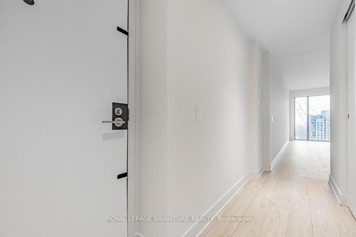 2806-8 Cumberland Street, Toronto, ON - Indoor Photo Showing Other Room