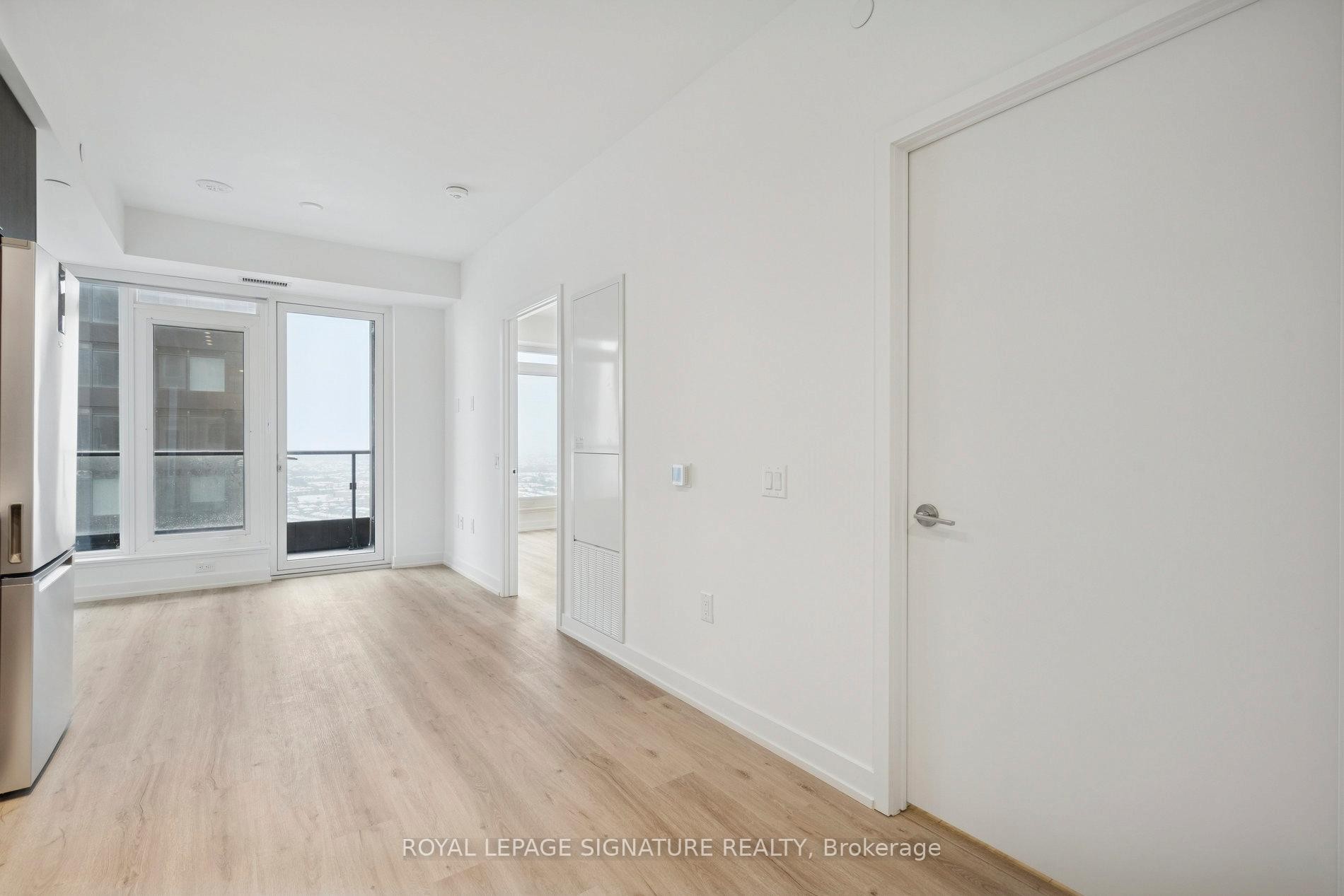 3012-395 Square One Drive, Mississauga, ON - Indoor Photo Showing Other Room