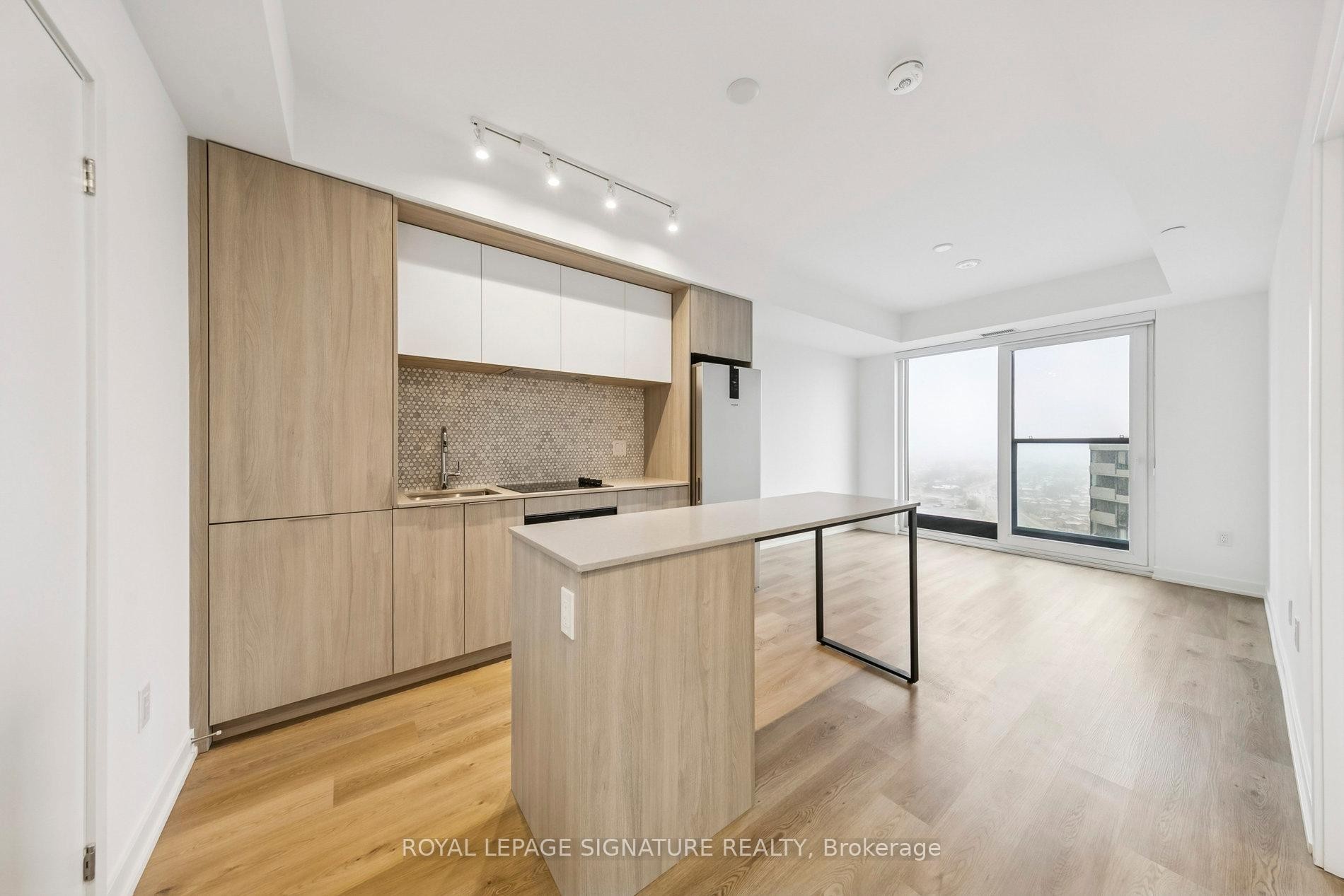 1909-395 Square One Drive, Mississauga, ON - Indoor