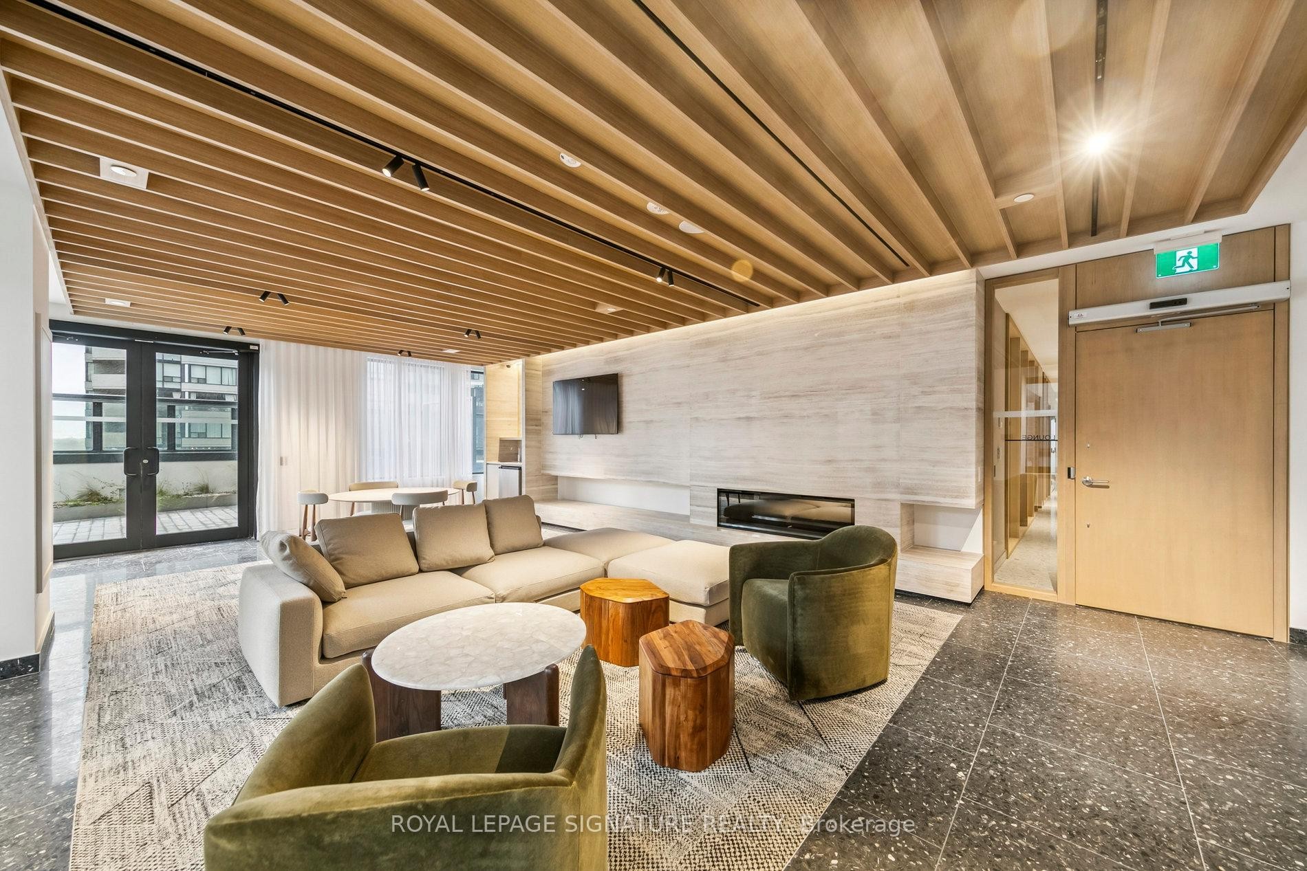 1909-395 Square One Drive, Mississauga, ON - Indoor