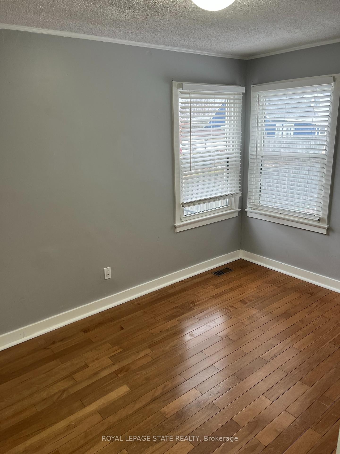 415 Welland Avenue, St. Catharines, ON - Indoor Photo Showing Other Room