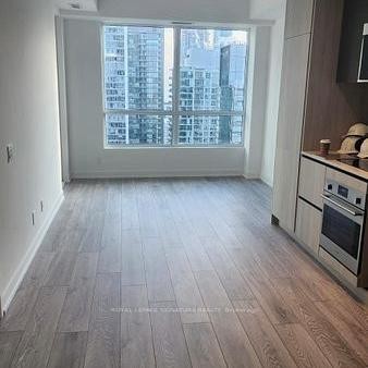 3607-108 Peter Street S, Toronto, ON - Indoor