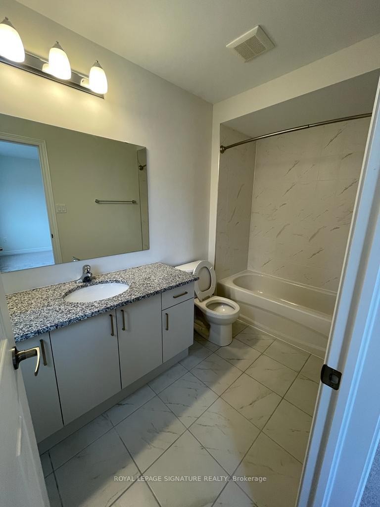 48 Bayardo Drive, Oshawa, ON - Indoor Photo Showing Bathroom