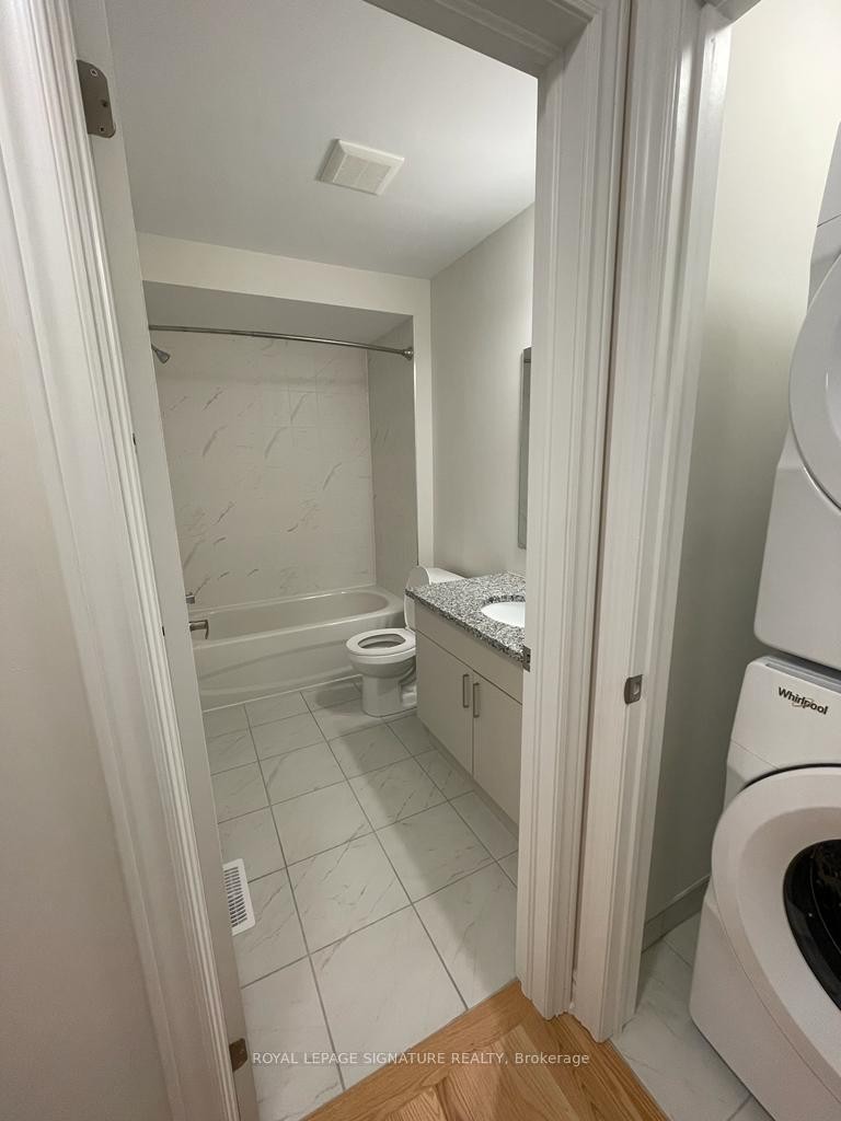 48 Bayardo Drive, Oshawa, ON - Indoor Photo Showing Laundry Room