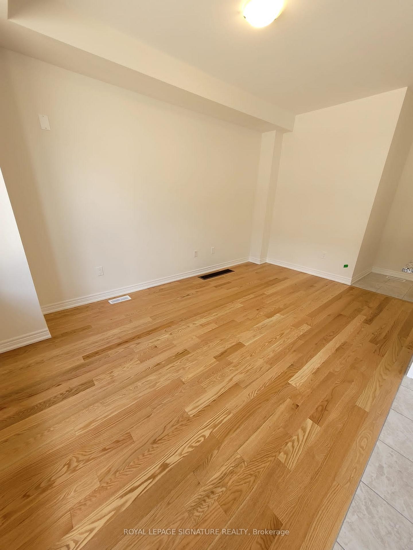 48 Bayardo Drive, Oshawa, ON - Indoor Photo Showing Other Room
