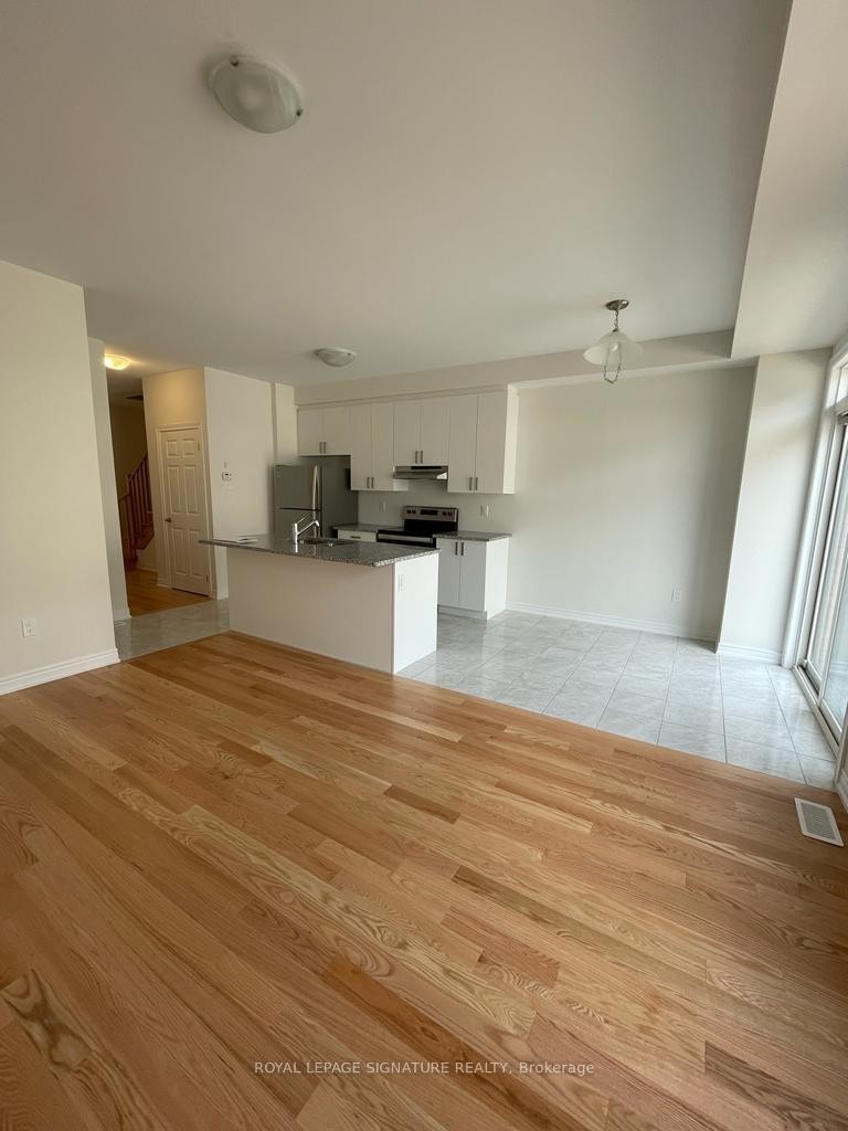 48 Bayardo Drive, Oshawa, ON - Indoor Photo Showing Kitchen