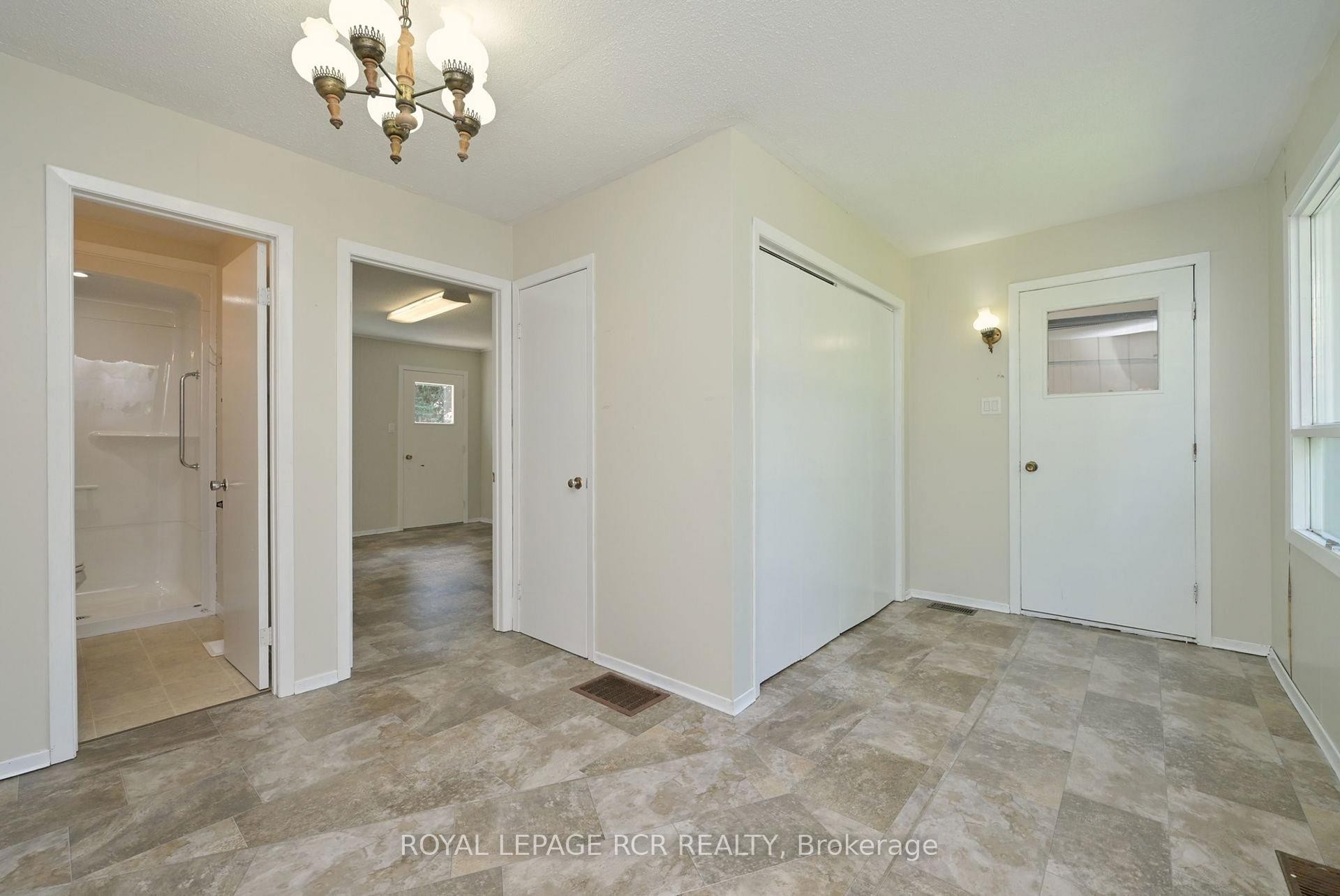 518156 124 Highway N, Melancthon, ON - Indoor Photo Showing Other Room