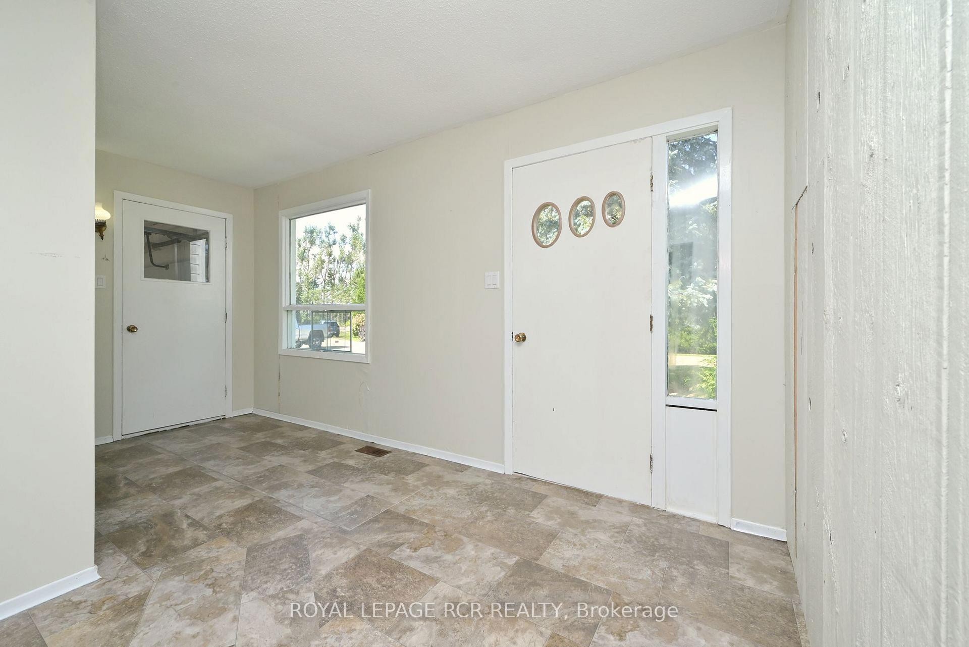 518156 124 Highway N, Melancthon, ON - Indoor Photo Showing Other Room