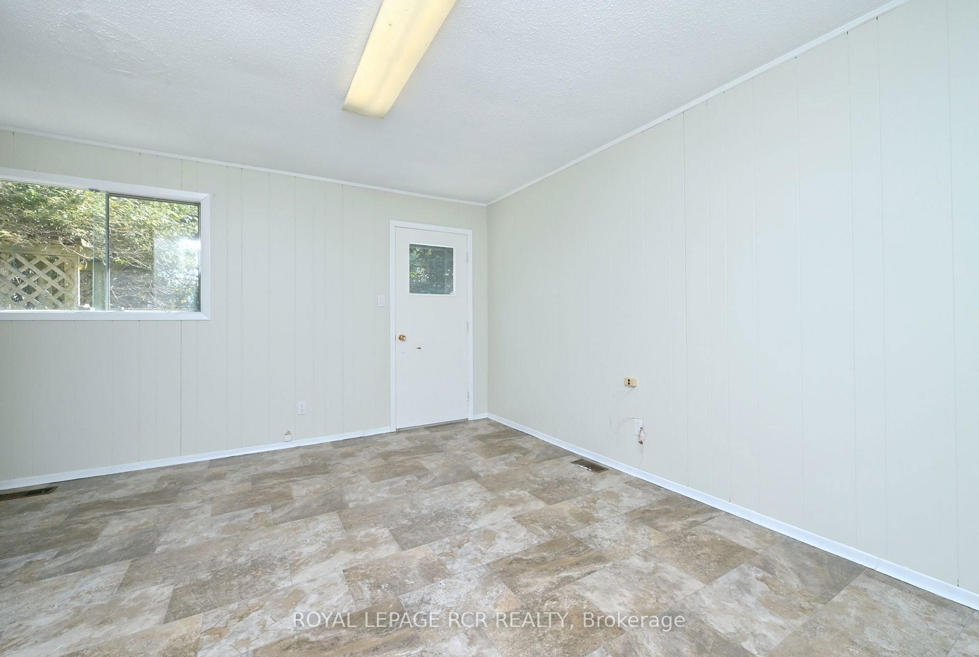 518156 124 Highway N, Melancthon, ON - Indoor Photo Showing Other Room