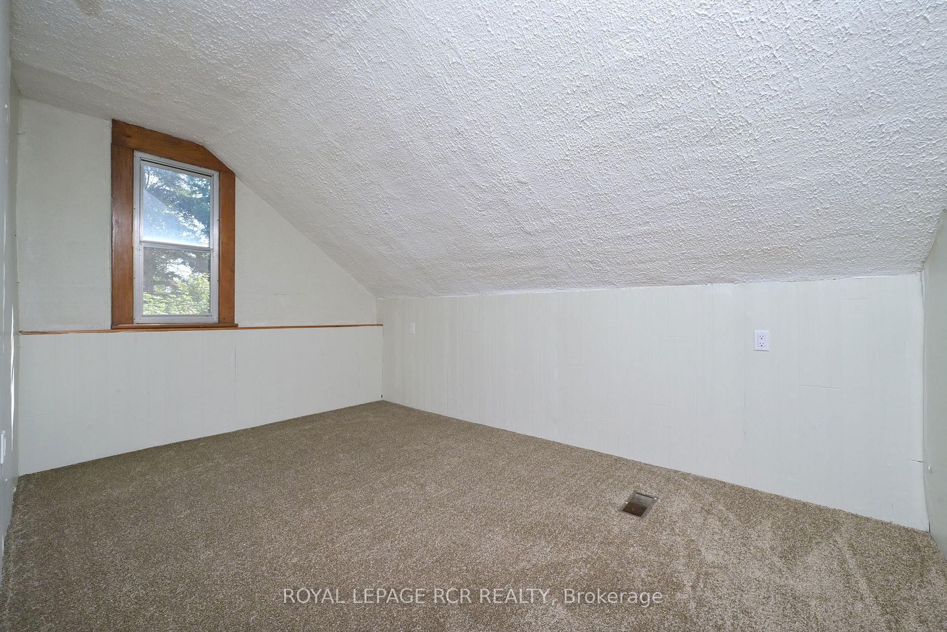 518156 124 Highway N, Melancthon, ON - Indoor Photo Showing Other Room