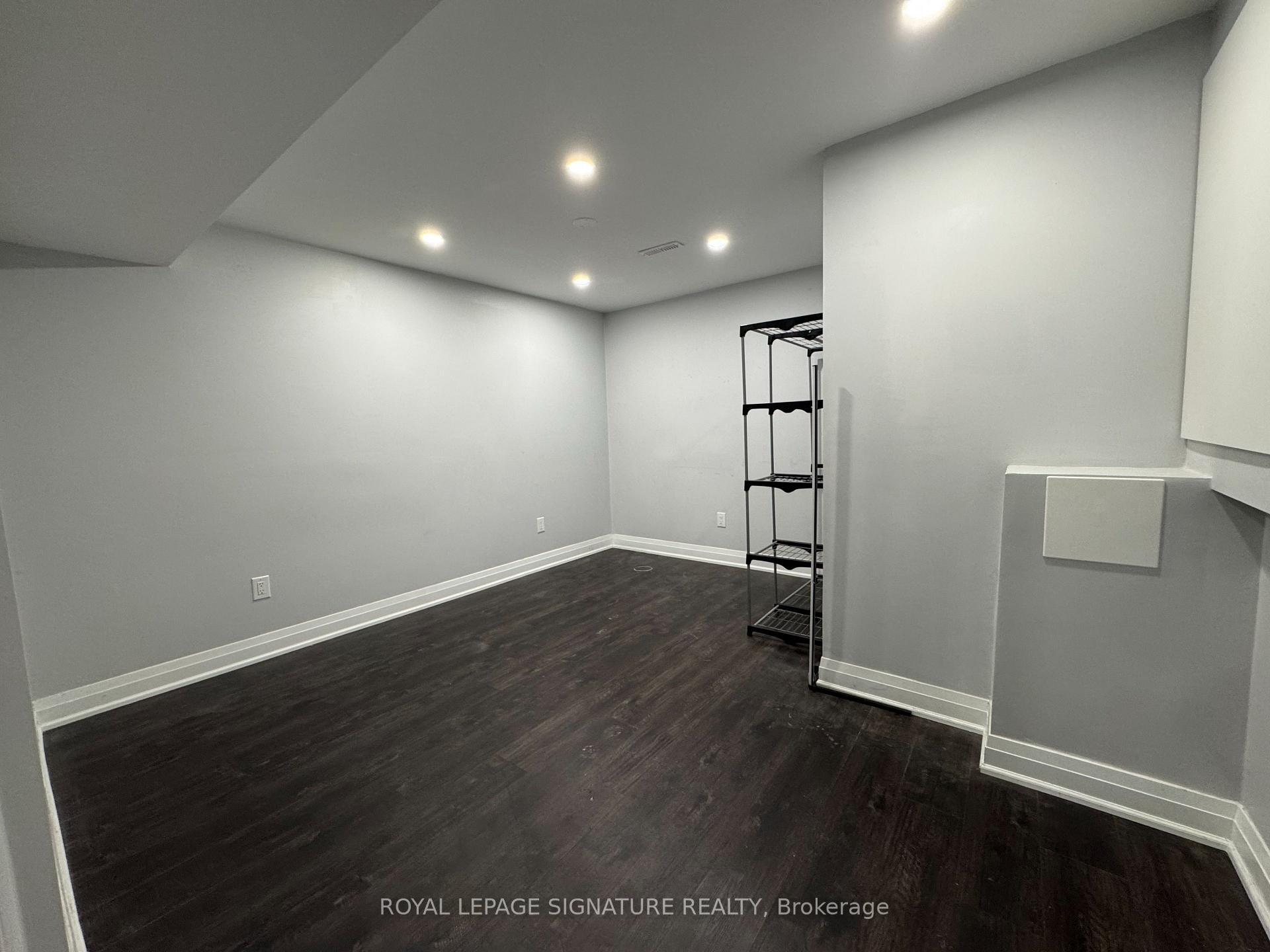 Bsmt-731 Bennett Boulevard, Milton, ON