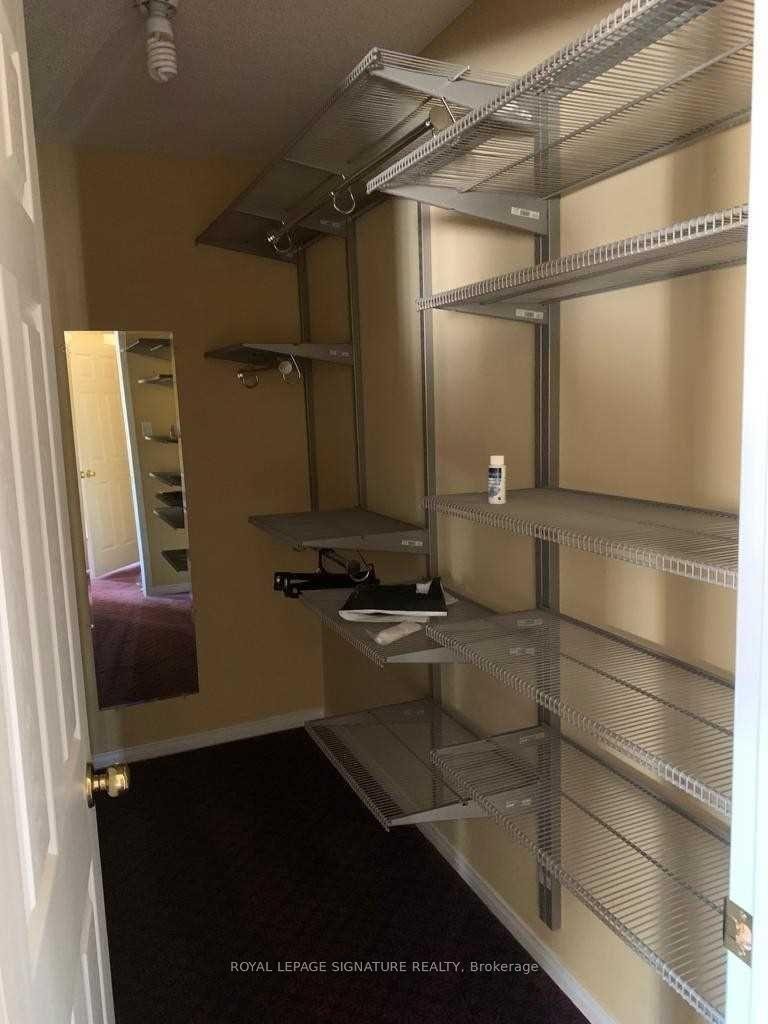 Upper-2419 Bankside Drive, Mississauga, ON