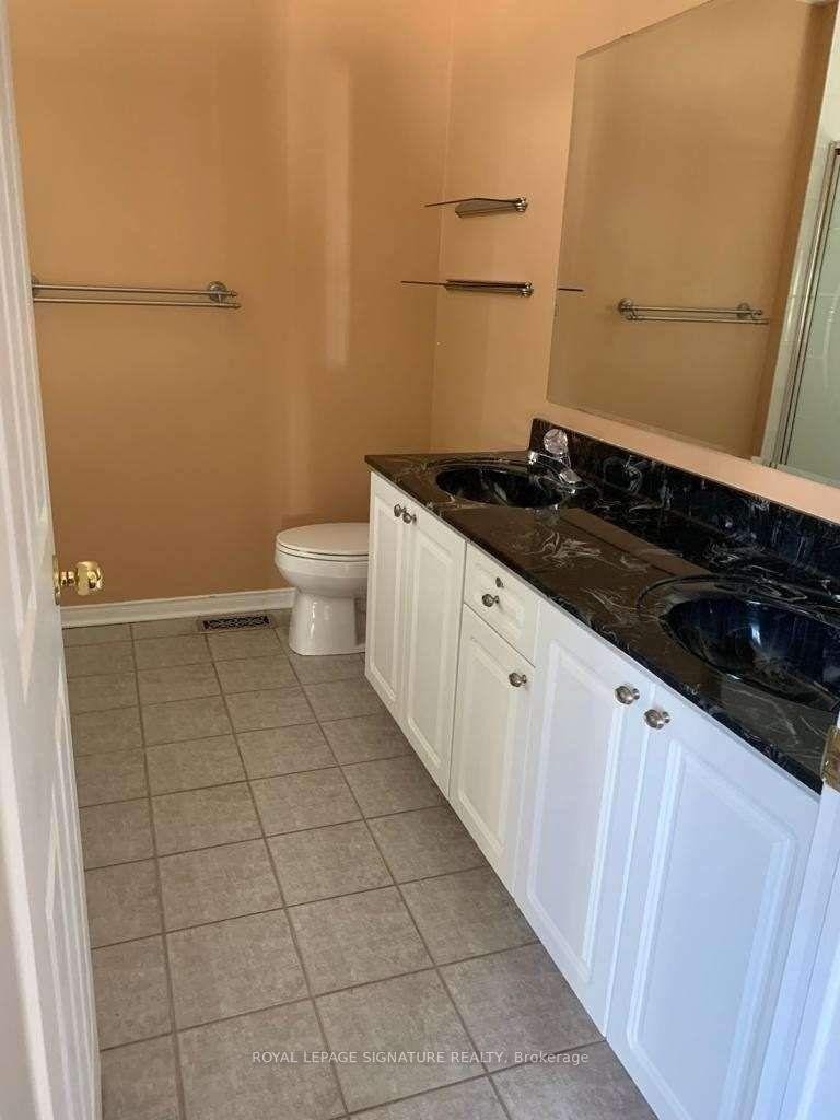 Upper-2419 Bankside Drive, Mississauga, ON