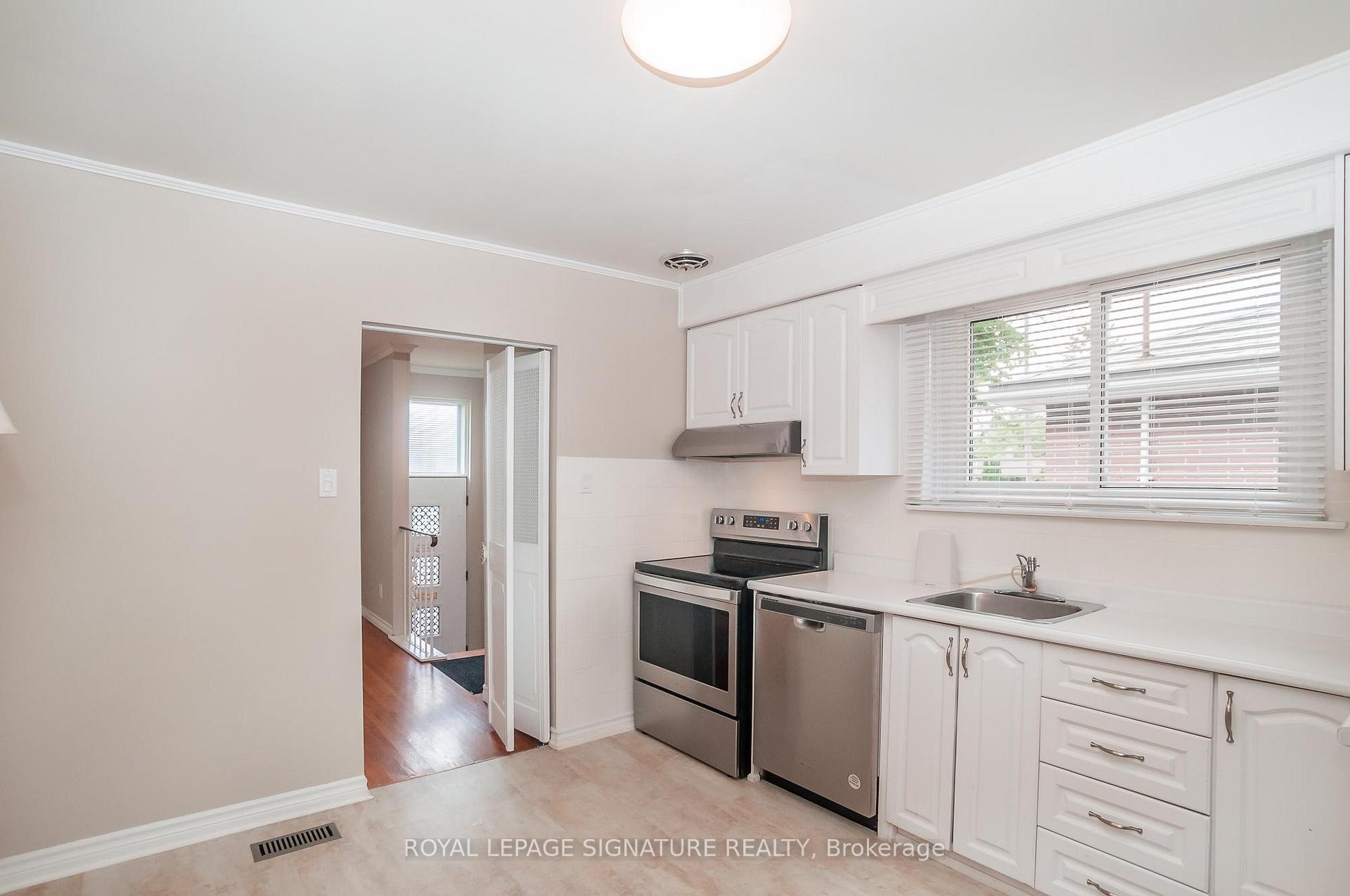 92 Fortrose Crescent, Toronto, ON