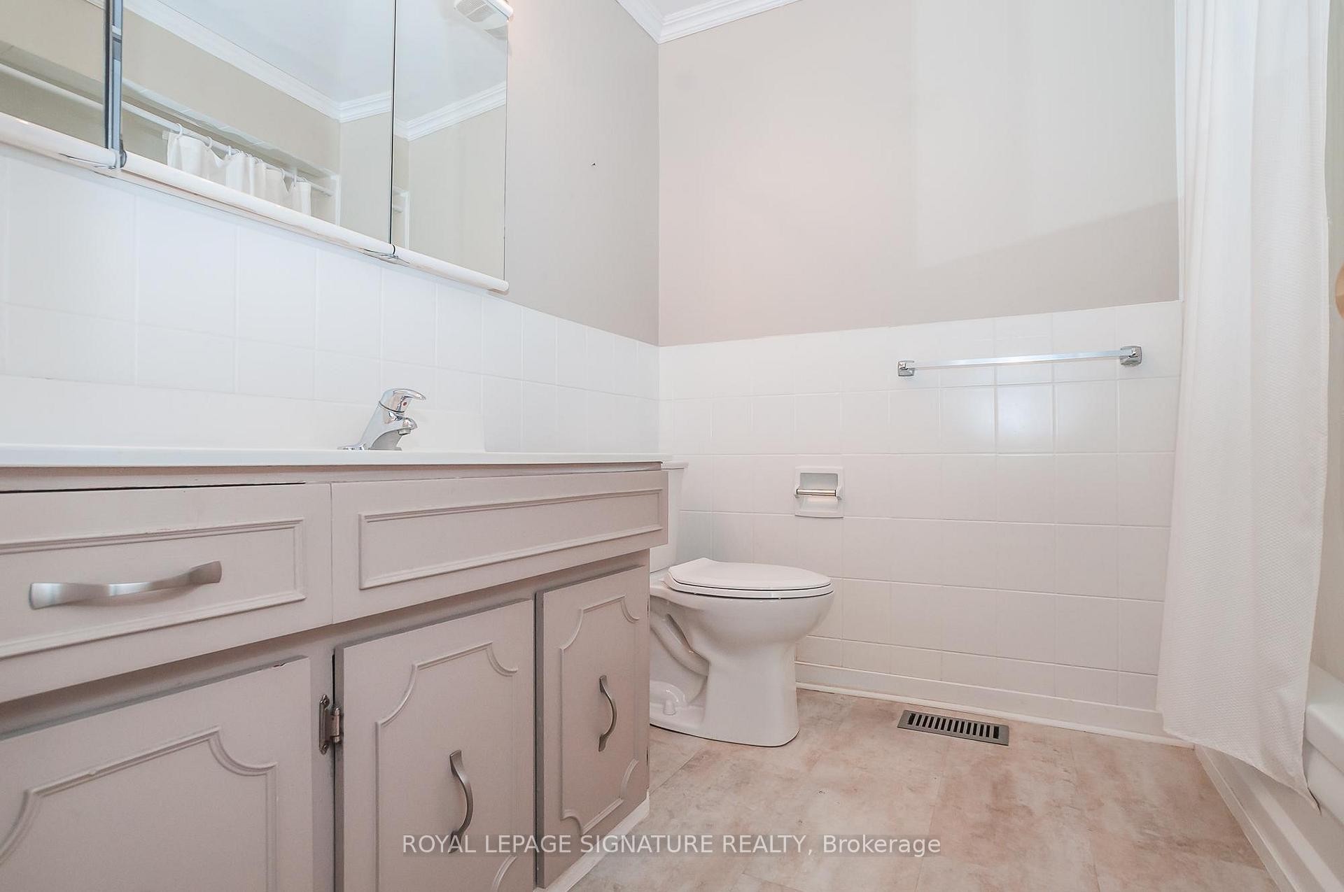 92 Fortrose Crescent, Toronto, ON