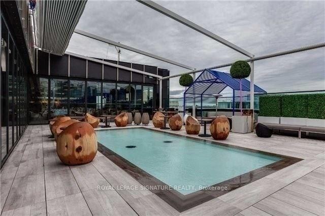 916-629 King Street W, Toronto, ON - Photo Showing Other Room With In Ground Pool