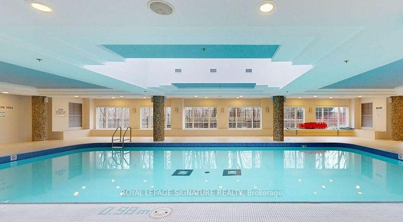 509-10 Bloorview Place, Toronto, ON - Indoor Photo Showing Other Room With In Ground Pool