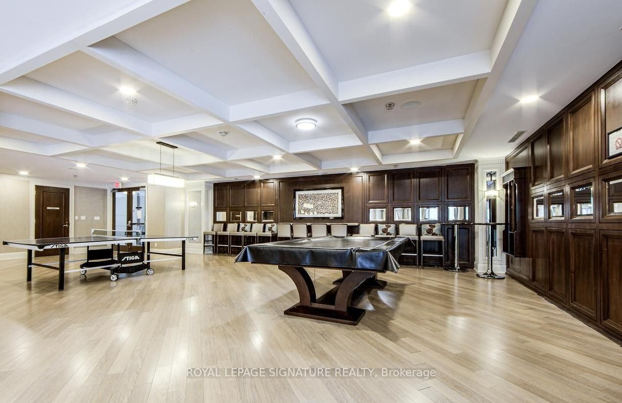 509-10 Bloorview Place, Toronto, ON - Indoor Photo Showing Other Room