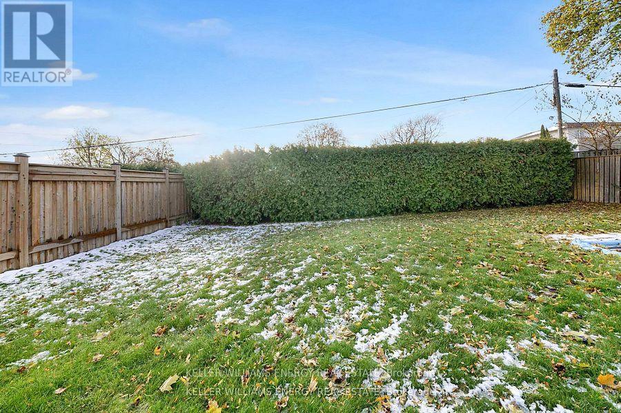 572 Rosmere Street, Oshawa (Mclaughlin), ON - Outdoor