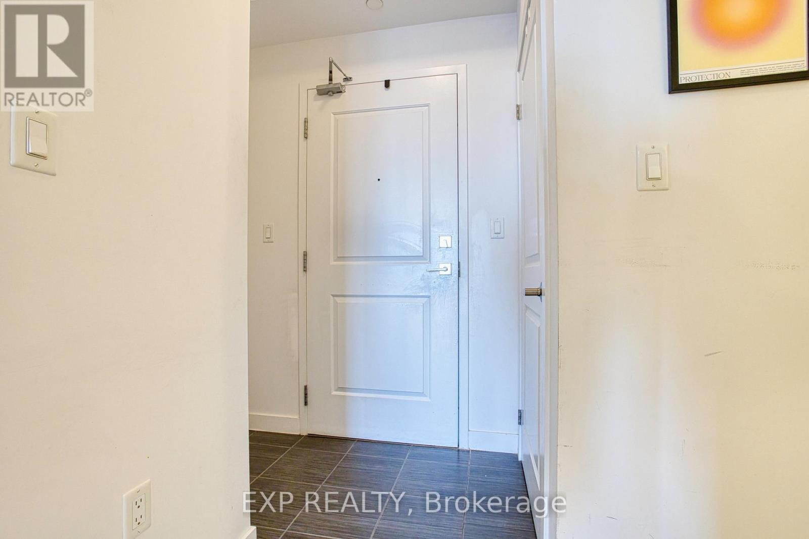 130 - 35 Southshore Crescent, Hamilton, ON - Indoor Photo Showing Other Room