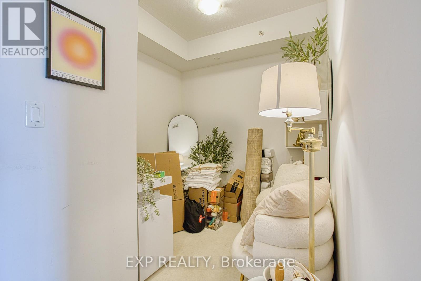 130 - 35 Southshore Crescent, Hamilton, ON - Indoor Photo Showing Other Room