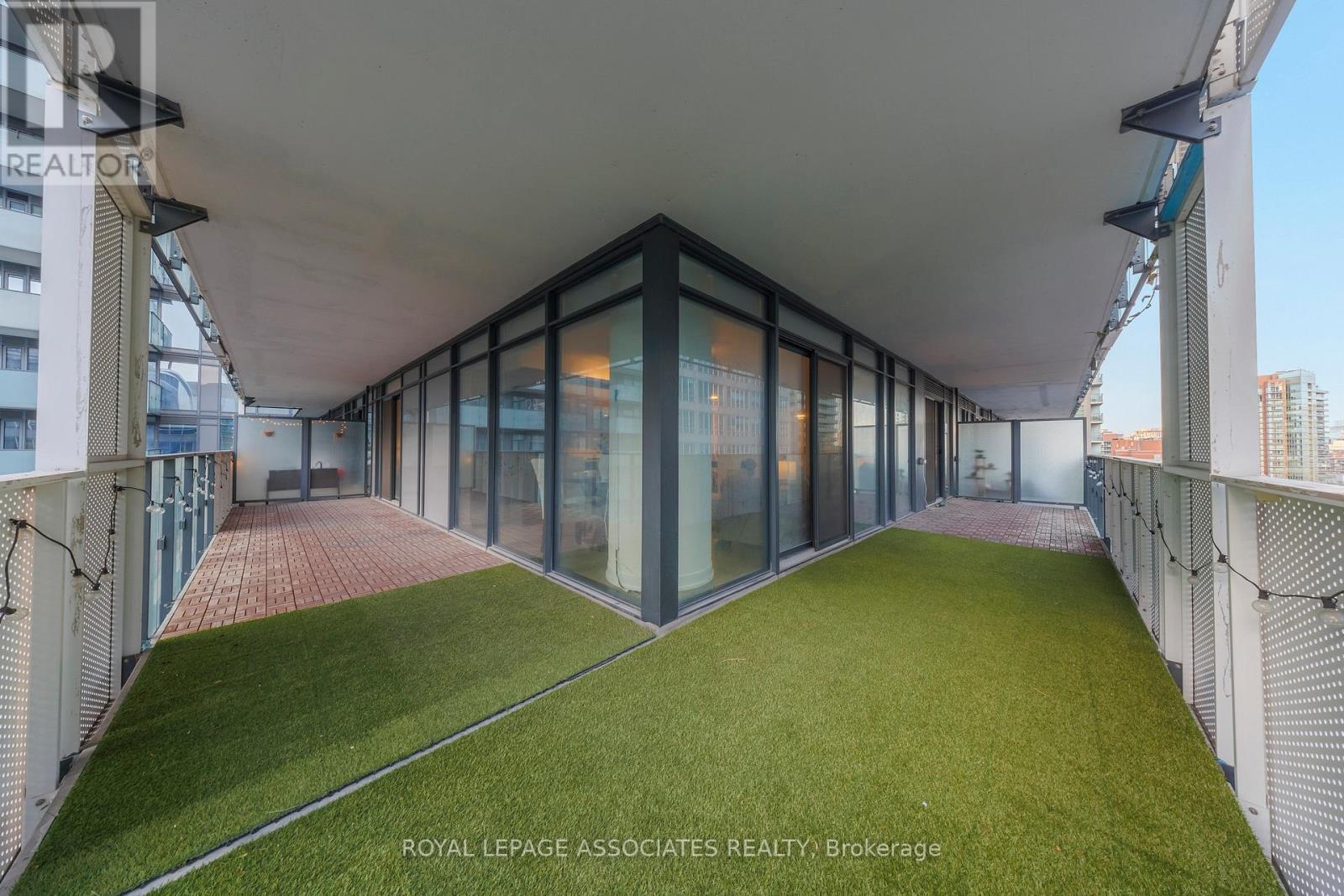 1205 - 25 Richmond Street E, Toronto, ON - Outdoor With Exterior