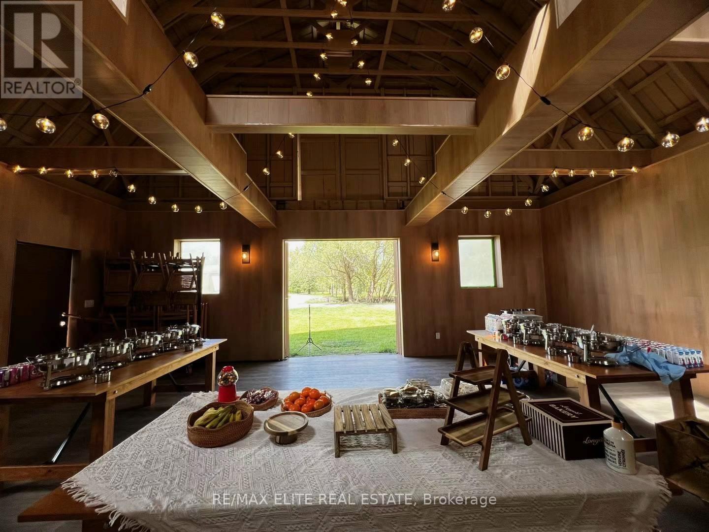 4909 Holborn Road, East Gwillimbury, ON - Indoor Photo Showing Other Room