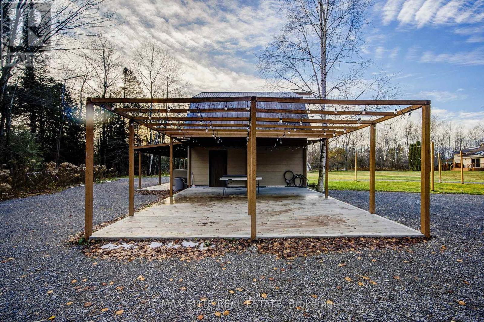 4909 Holborn Road, East Gwillimbury, ON - Outdoor