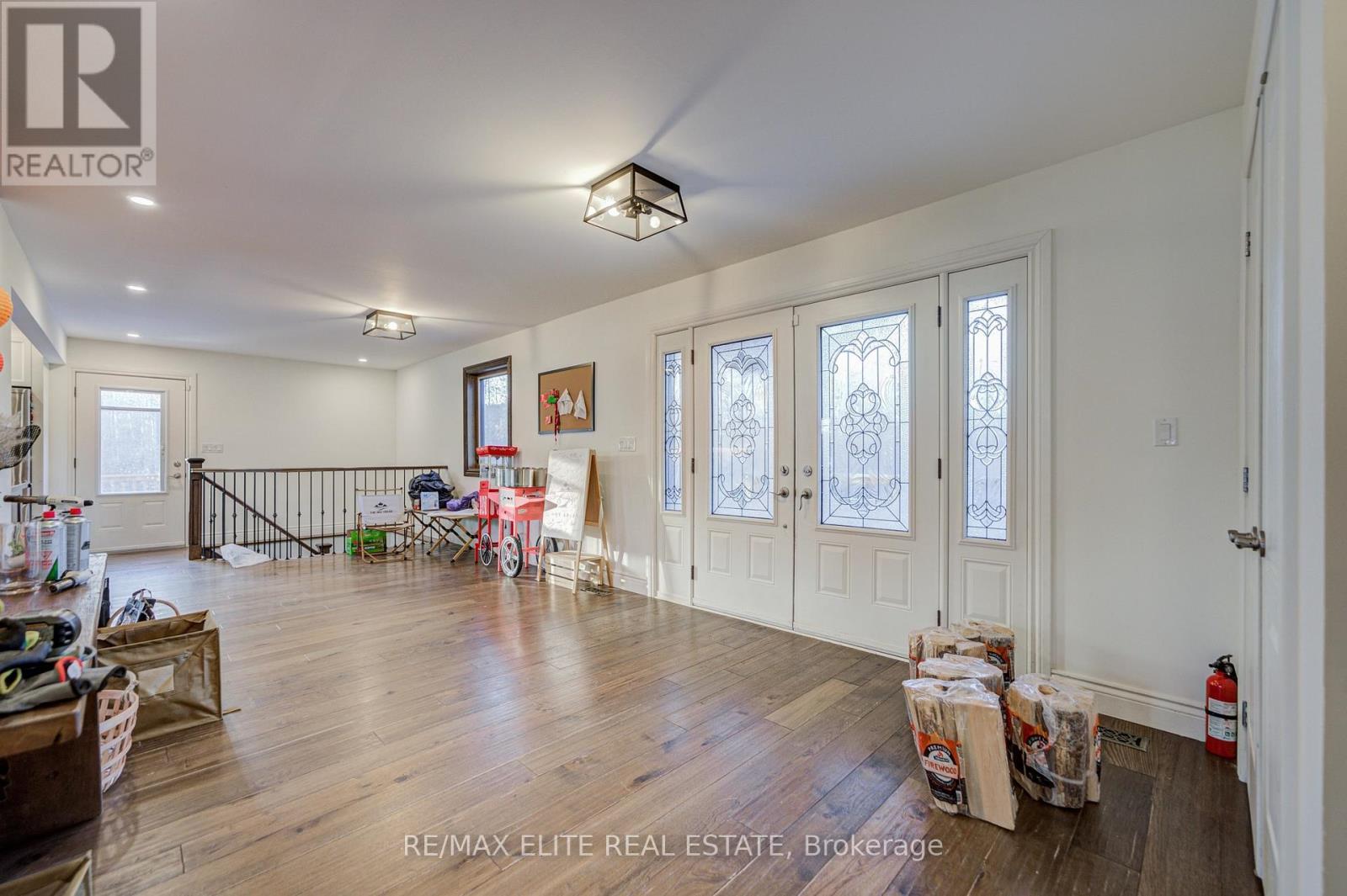 4909 Holborn Road, East Gwillimbury, ON - Indoor