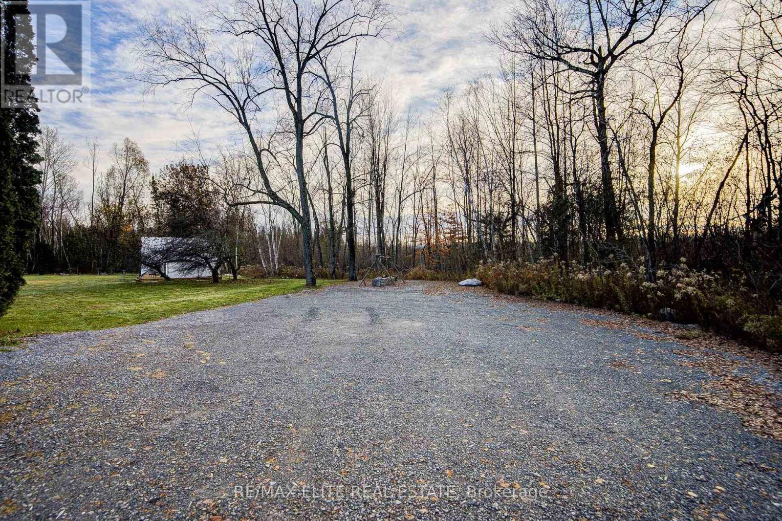 4909 Holborn Road, East Gwillimbury, ON - Outdoor