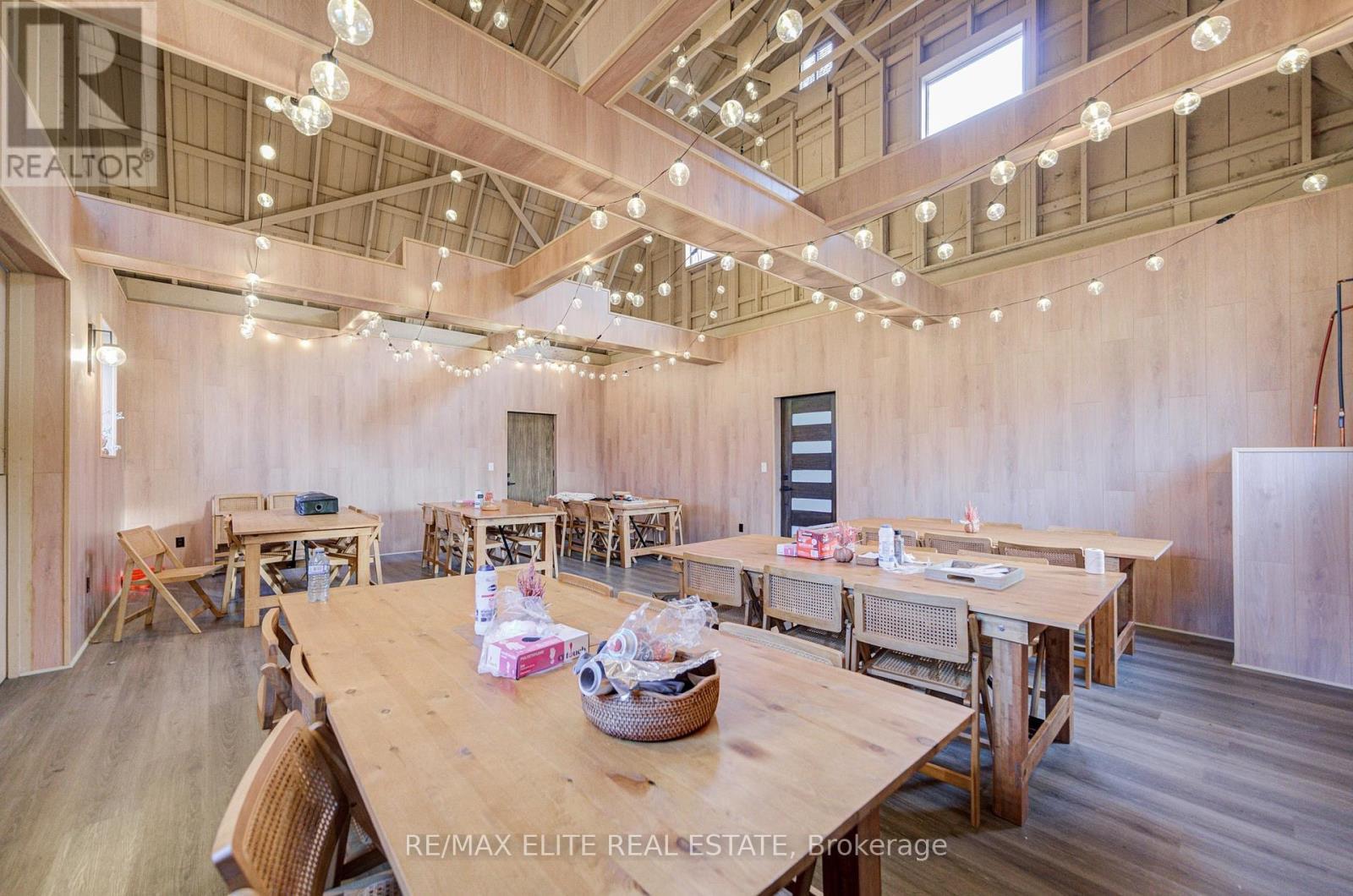 4909 Holborn Road, East Gwillimbury, ON - Indoor Photo Showing Dining Room