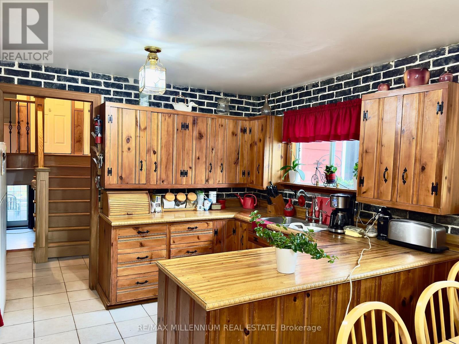 3741 Cedar Rapids Drive S, Severn, ON - Indoor