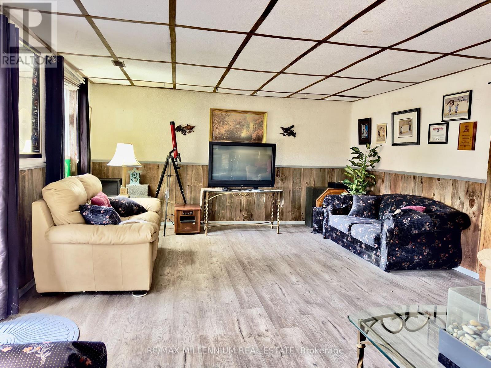 3741 Cedar Rapids Drive S, Severn, ON - Indoor