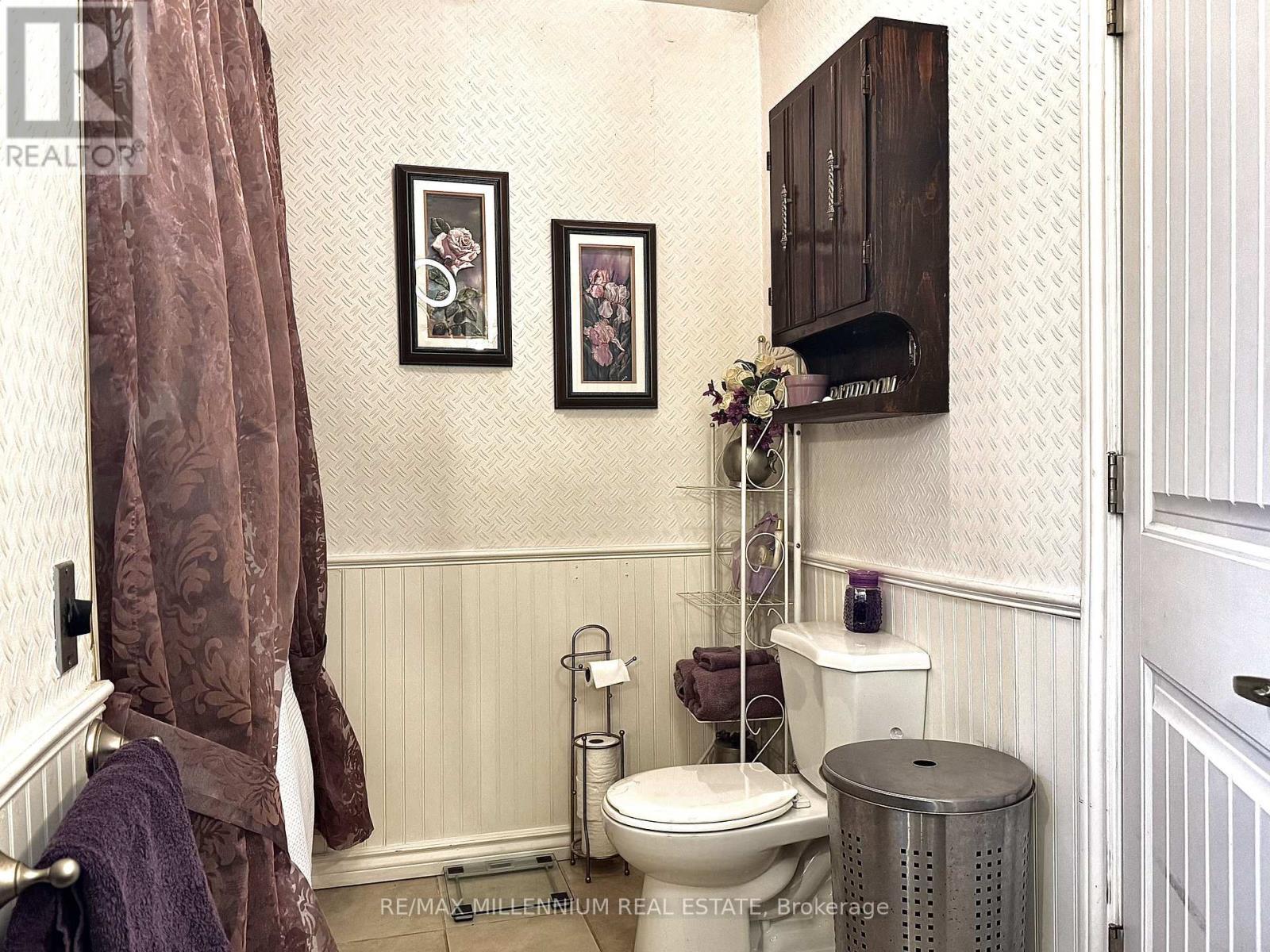 3741 Cedar Rapids Drive S, Severn, ON - Indoor Photo Showing Bathroom