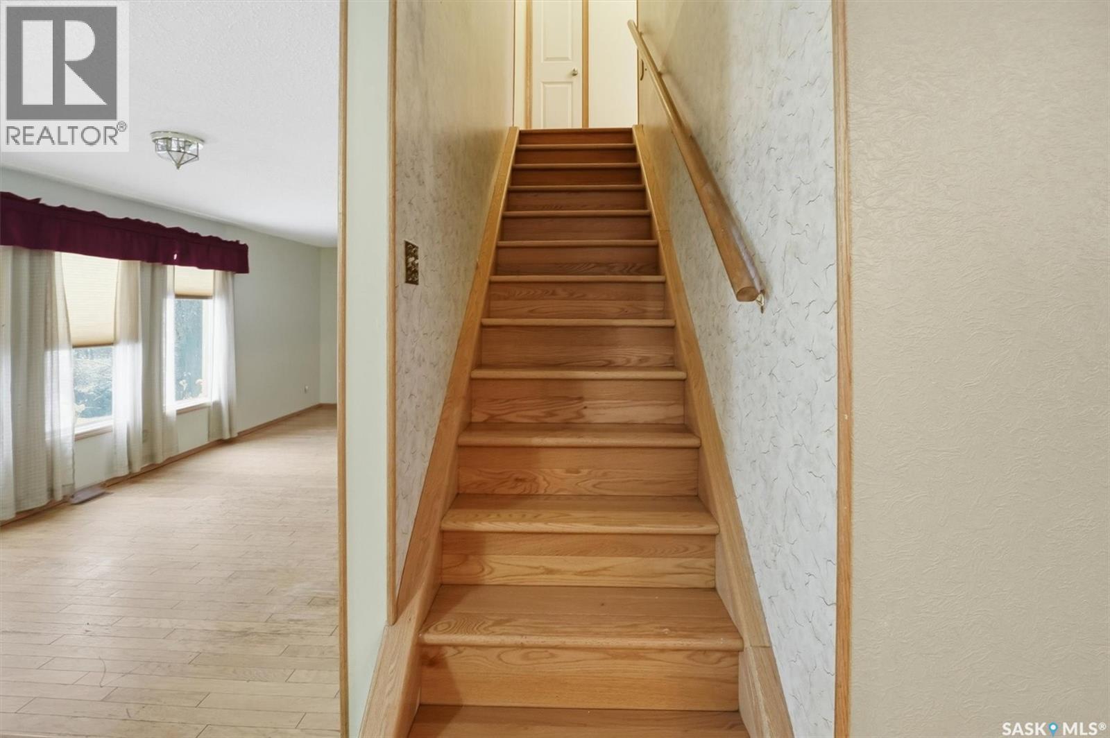 330 Fehr Crescent, Martensville, SK - Indoor Photo Showing Other Room