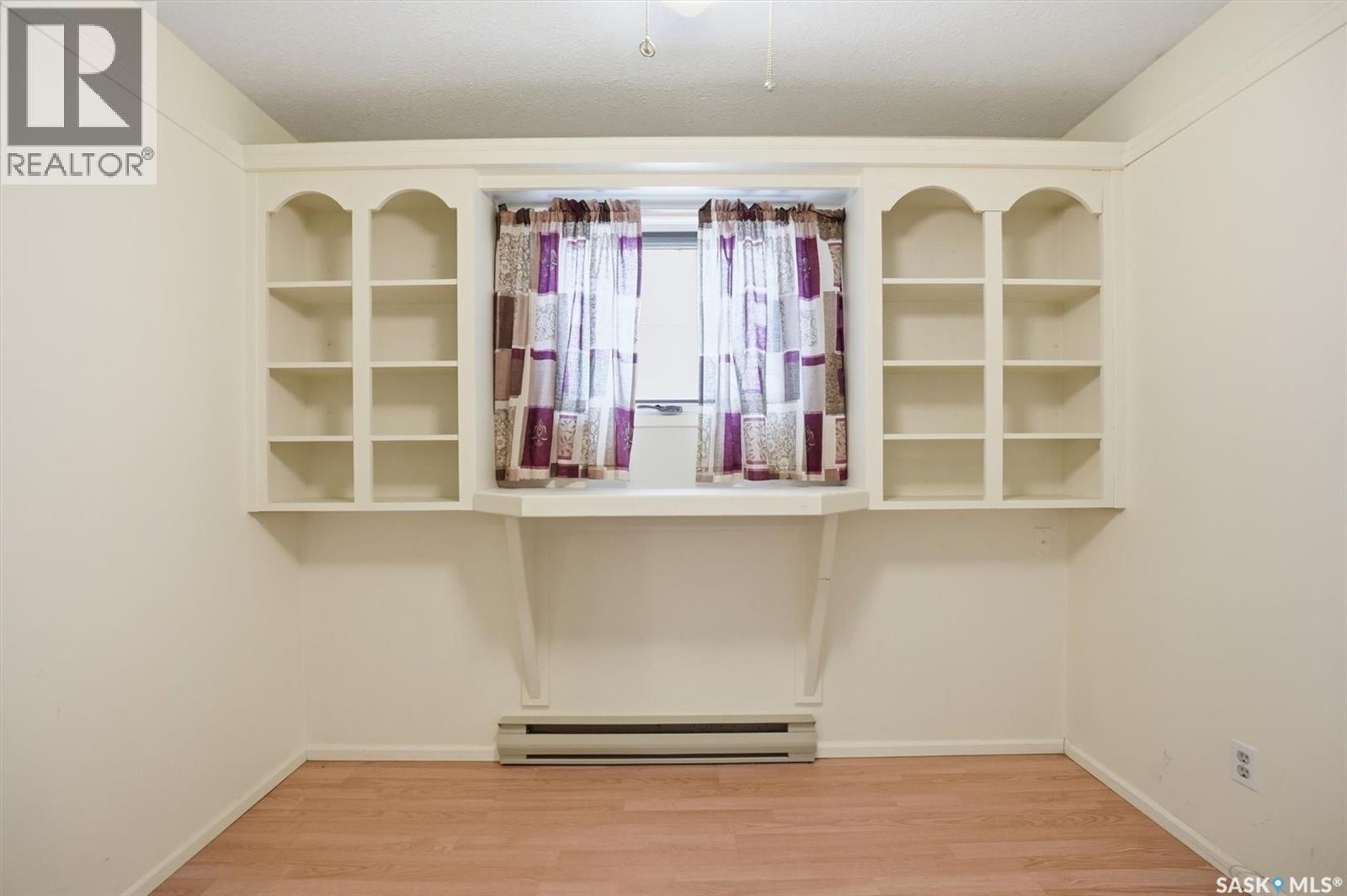 330 Fehr Crescent, Martensville, SK - Indoor With Storage