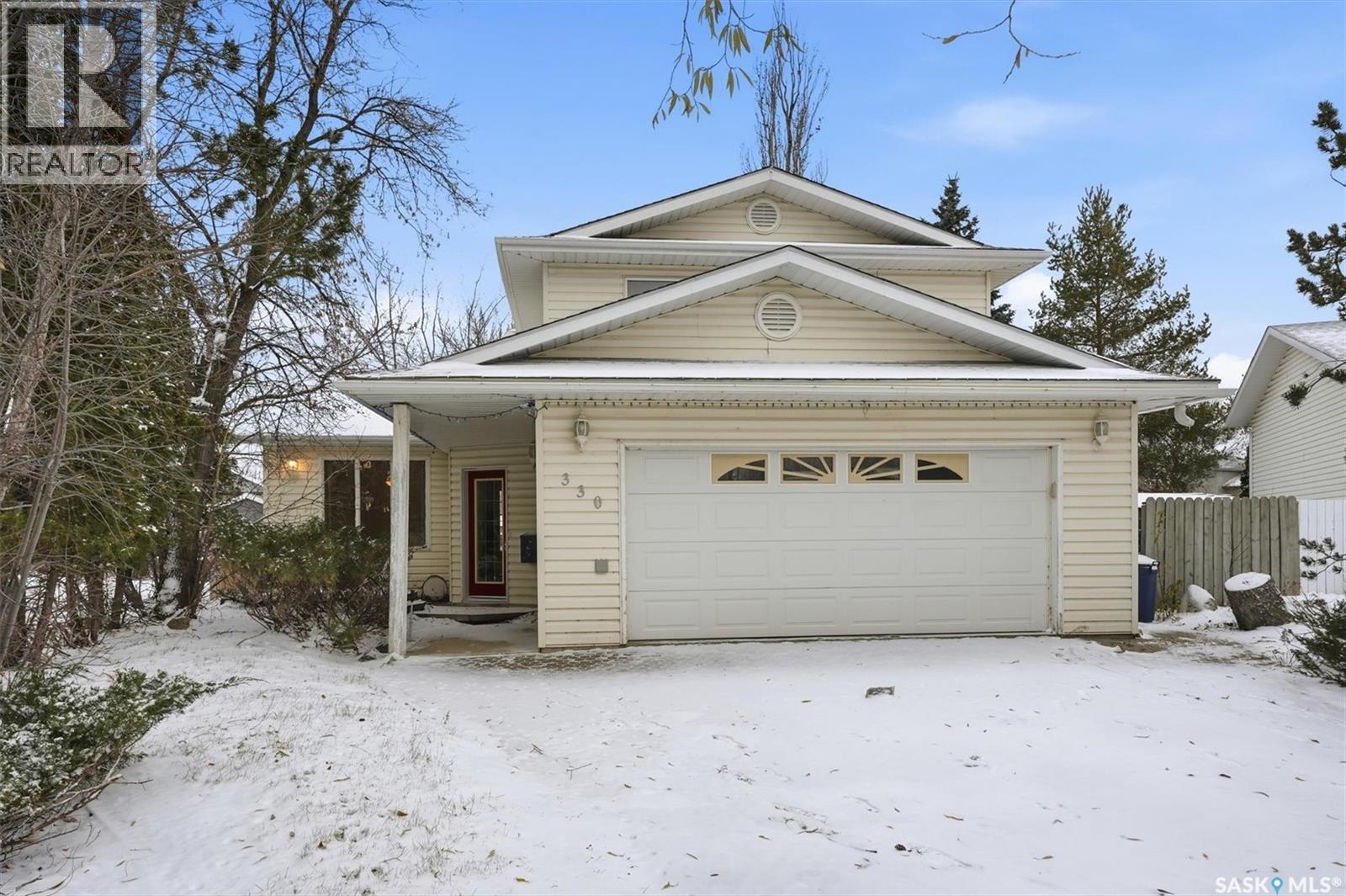 330 Fehr Crescent, Martensville, SK - Outdoor