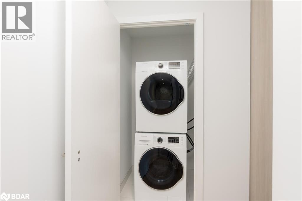 1926 Lake Shore Boulevard W Unit# 2307, Toronto, ON - Indoor Photo Showing Laundry Room