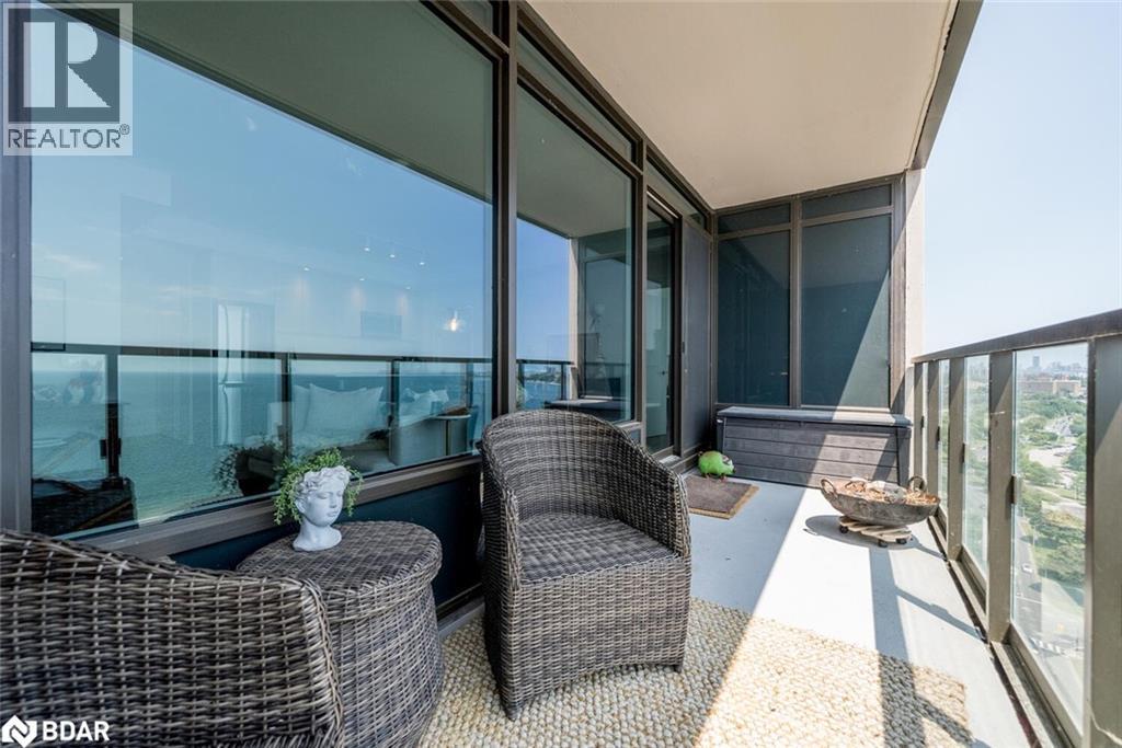 1926 Lake Shore Boulevard W Unit# 2307, Toronto, ON - Outdoor With Exterior