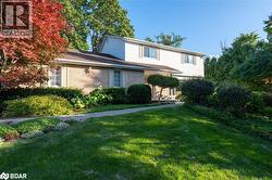 12826 SILVERCREEK Drive Halton Hills, ON L7G 4S4