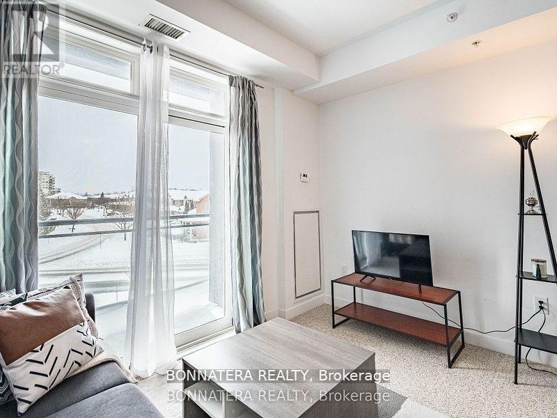 209 - 5010 Corporate Drive, Burlington, ON - Indoor