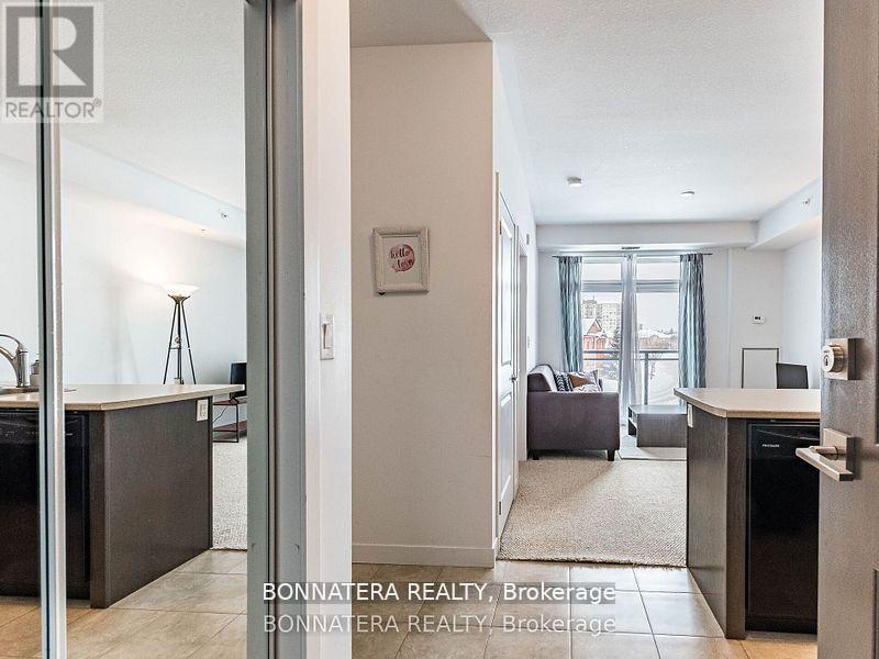 209 - 5010 Corporate Drive, Burlington, ON - Indoor