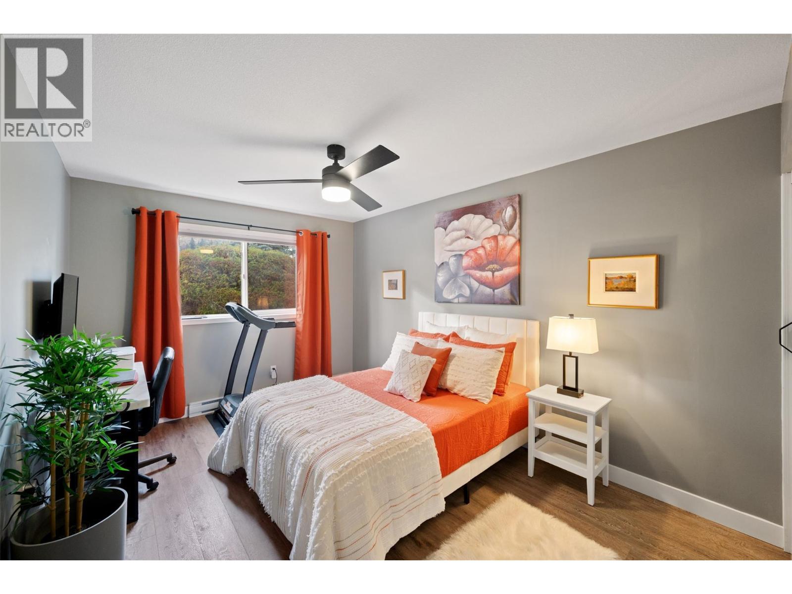 8700 Jubilee Road E Unit# 109, Summerland, BC - Indoor Photo Showing Bedroom